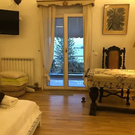 Classy Lux W/ Sea View, Garden, Parking Apartment Corfu (city)