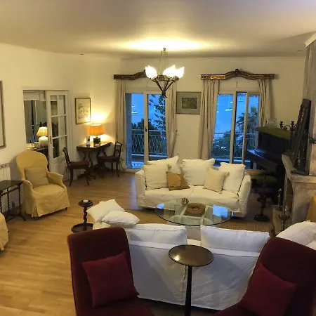 Classy Lux W/ Sea View, Garden, Parking Apartment *