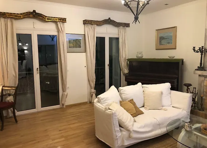 Classy Lux W/ Sea View, Garden, Parking Apartament