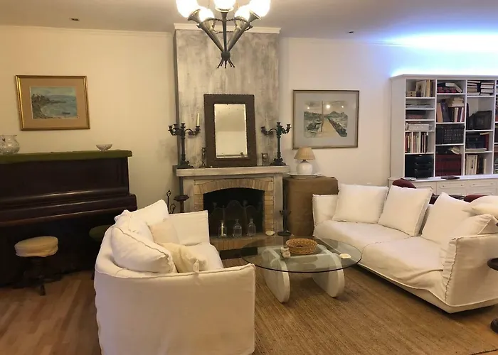 Classy Lux W/ Sea View, Garden, Parking