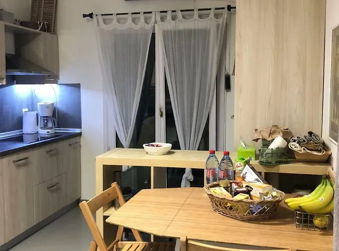 アパート Classy Lux W/ Sea View, Garden, Parking コルフ島